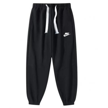 Спортивные штаны Sportswear черные