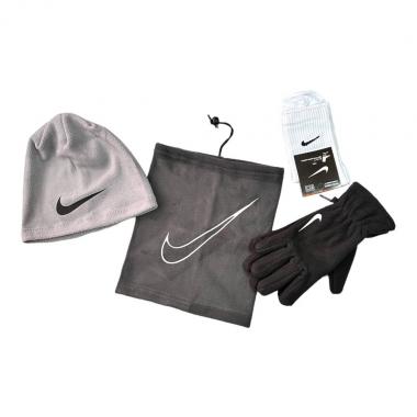 Зимний набор футболиста Nike light training